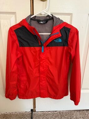 The North Face DryVent Hooded Rain Jacket Boys M 10/12 Red